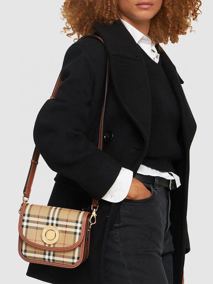 Luxury Burberry elizabeth messenger bag beige check