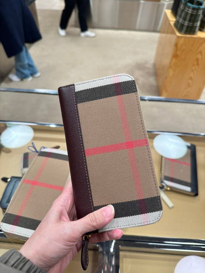 Luxury Burberry LS LG Zip Around Wallet Beige Plaid Wallet