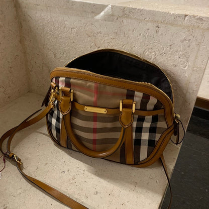 Luxury Burberry Orchard Crossbody Bag Check Beige