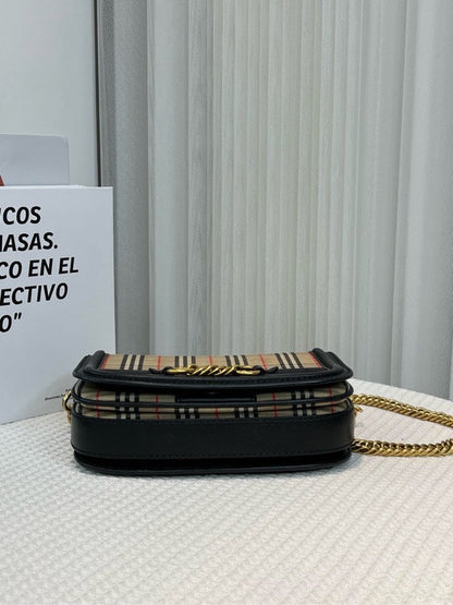 Luxury Burberry Grace Beige Plaid Shoulder Bag