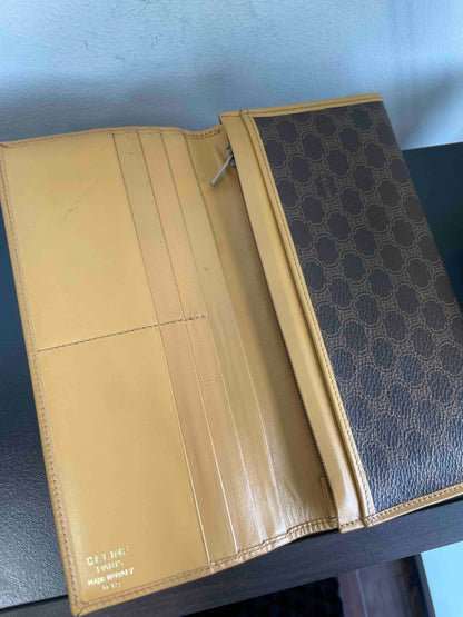 Luxury CELINE Vintage Macadam Triomphe Brown Canvas Long Wallet