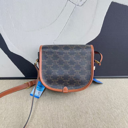 Luxury CELINE Vintage Brown Saddle Bag -  Designer Handbag