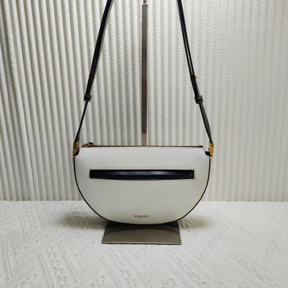 Luxury Burberry Halfmoon Bag White Leather Crossbody