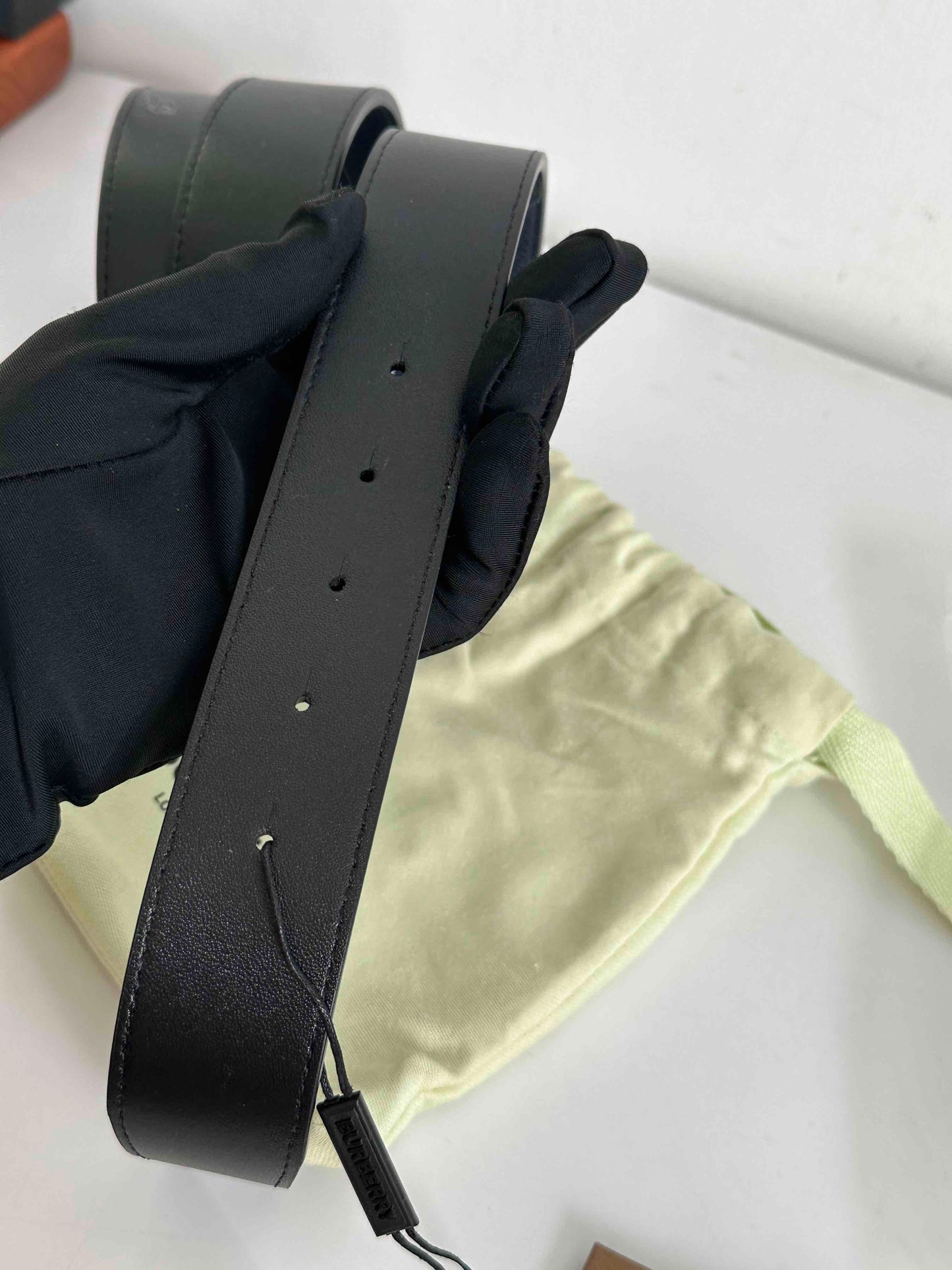 Luxury Burberry TB Belt Black Leather 95 5E