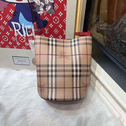 Luxury Burberry Vintage Check Beige Bucket Bag