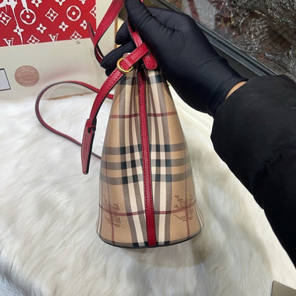 Luxury Burberry Vintage Check Beige Bucket Bag