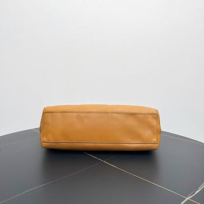 Luxury CELINE  Tan Leather Shoulder Bag