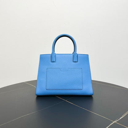 Luxury Burberry Leather Two-Way Bag in Blue -  Satchel